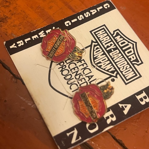 Harley-Davidson Red and Gold Logo Earrings - Picture 4 of 4